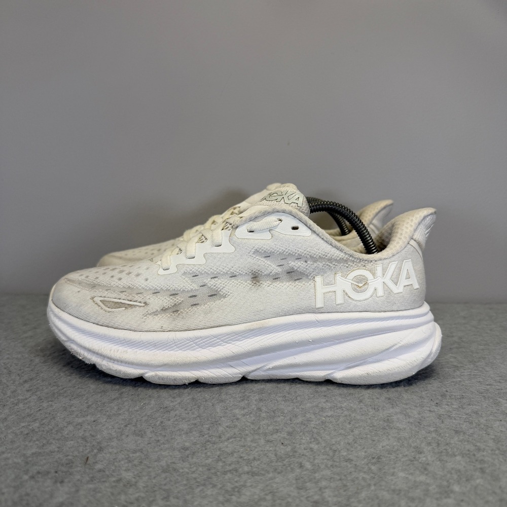 Hoka Clifton 9 Women Shoes Size 7.5 White Running Sneakers 1127896-WWH